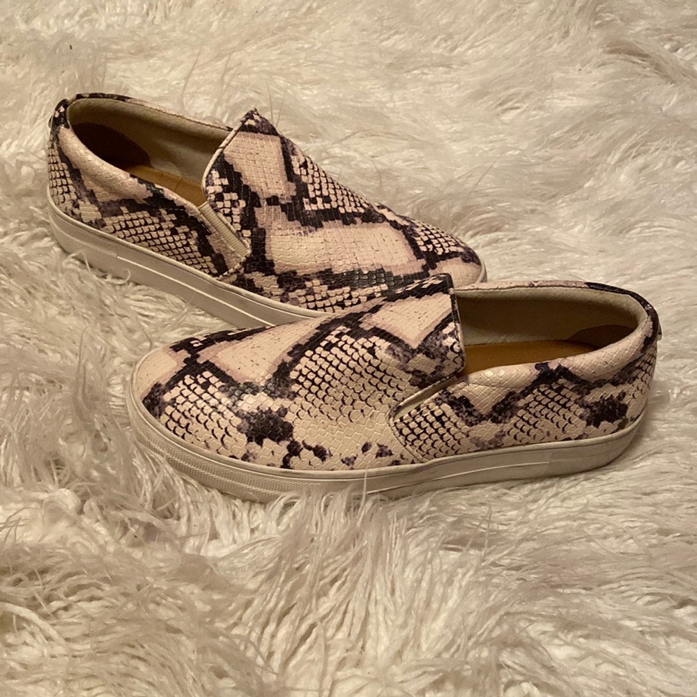 Steven Madden Gills Slip On - image 1